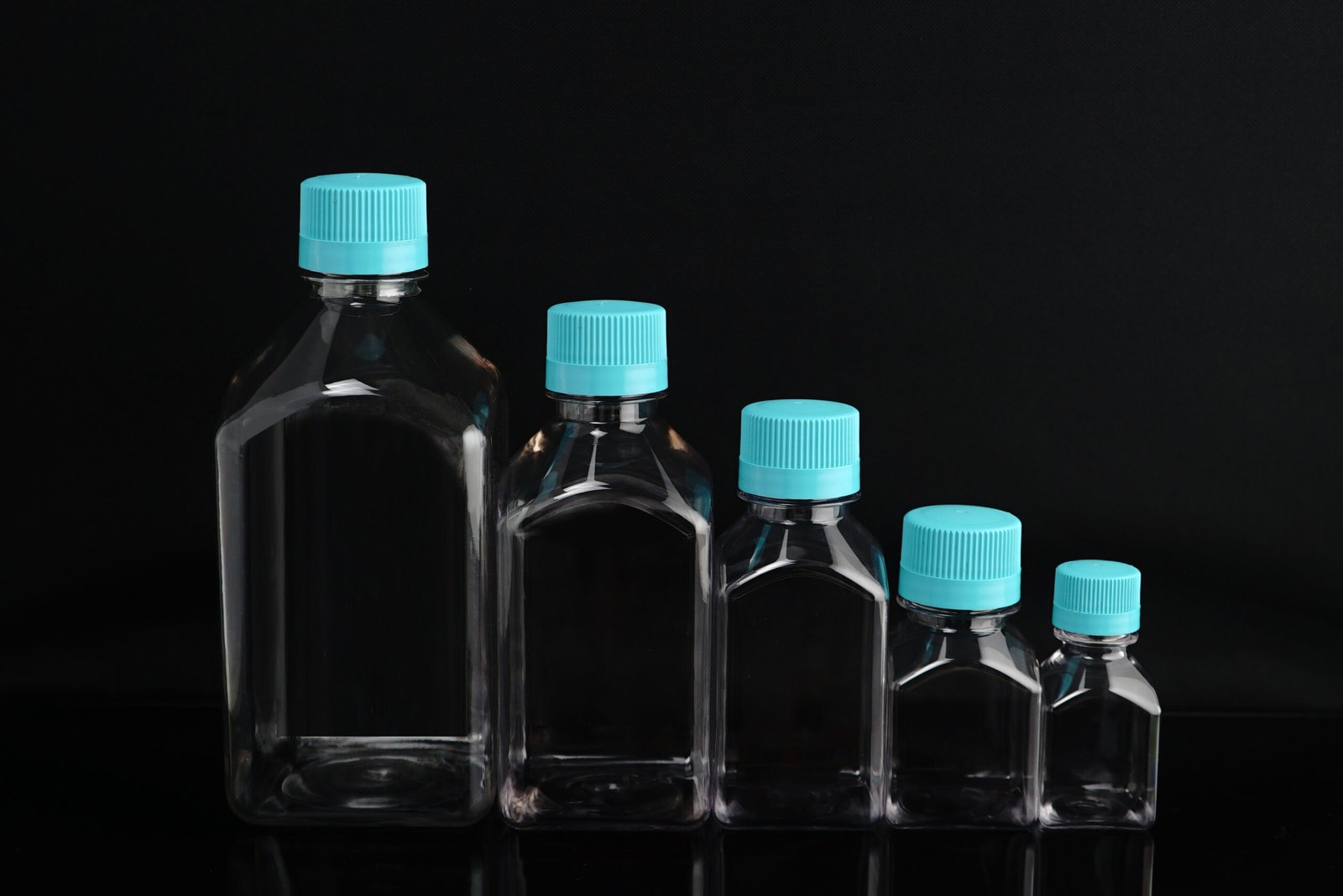 352611-scaled-1.jpg 250mL Square shape PET Media Bottles, Sterile, 6/pk, 48/cs - Image 1