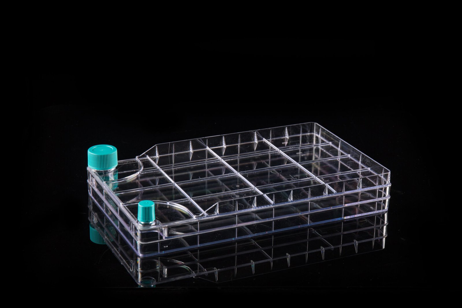 772101-scaled-1.jpg Nest BioFactory 2 Chamber; 2 Narrow Plug Seal Caps; Total culture area: 1279cm2; TC; sterile, 1/pk, 8/cs (with 16 sterile narrow vent caps included separately) - Image 1